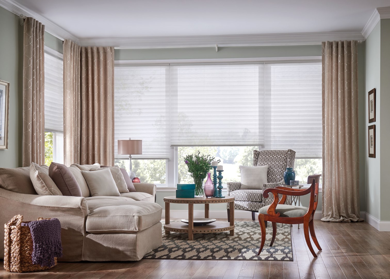 A Comprehensive Guide to Living Room Curtain Fabrics and Materials