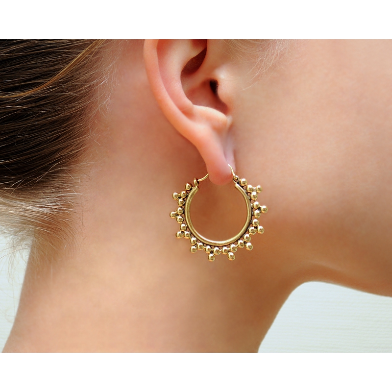 Earrings for Every Mood: Women's Earring Trends in Toronto