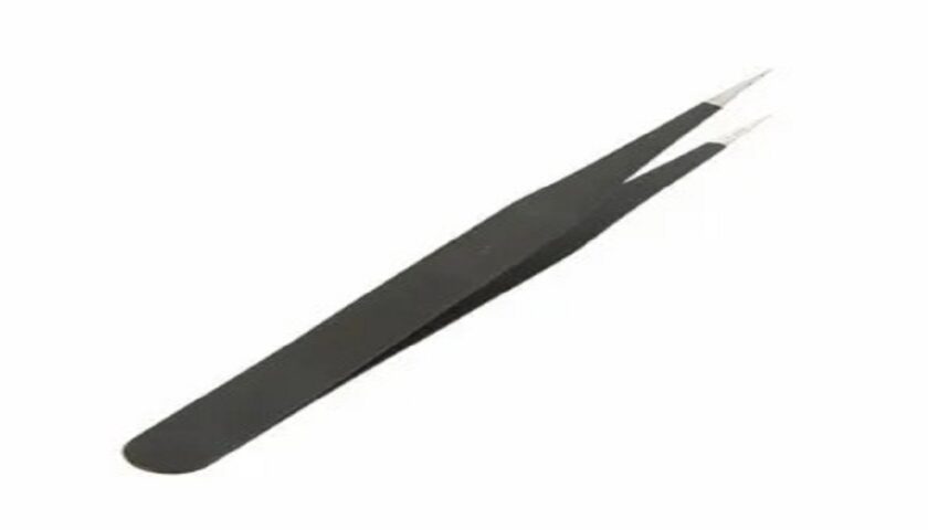 Eyebrow Tweezers Supplier in UK