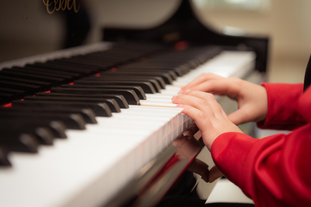 Finger Exercises for Piano Training