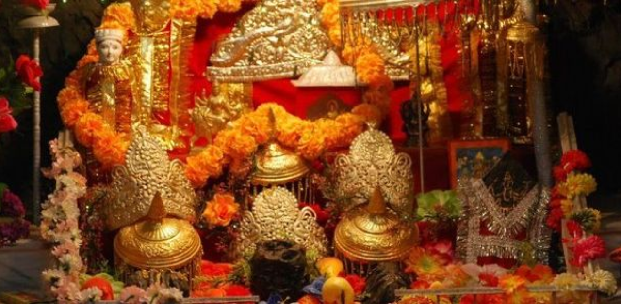 e Spiritual Significance of Vaishno Devi Prasad Delivered Online