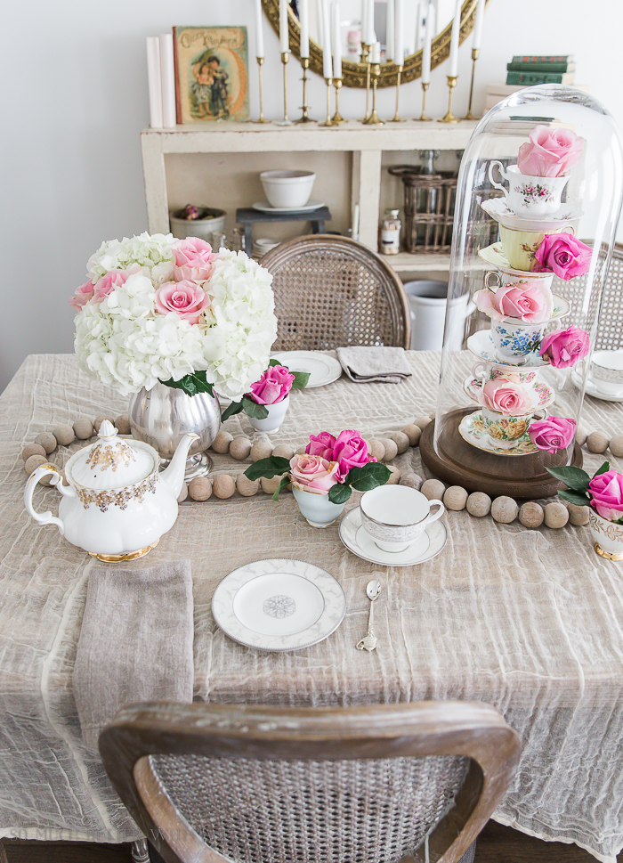 Celebrating Galentine’s Day with Floral Fun and Friendship