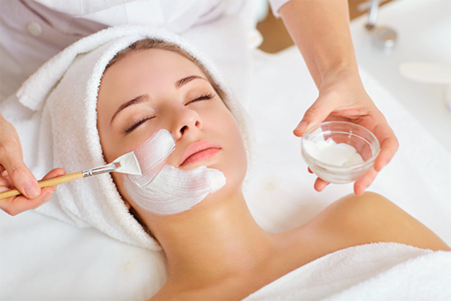 Red Carpet Facial in Abu Dhabi: Glamorous Skin Prep