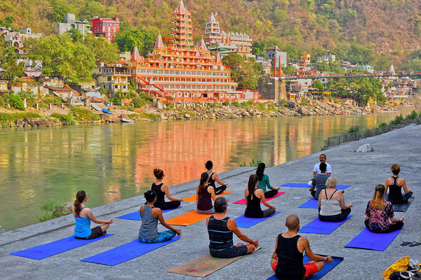 Best Yoga Retreat in Rishikesh: A Transformational Experience