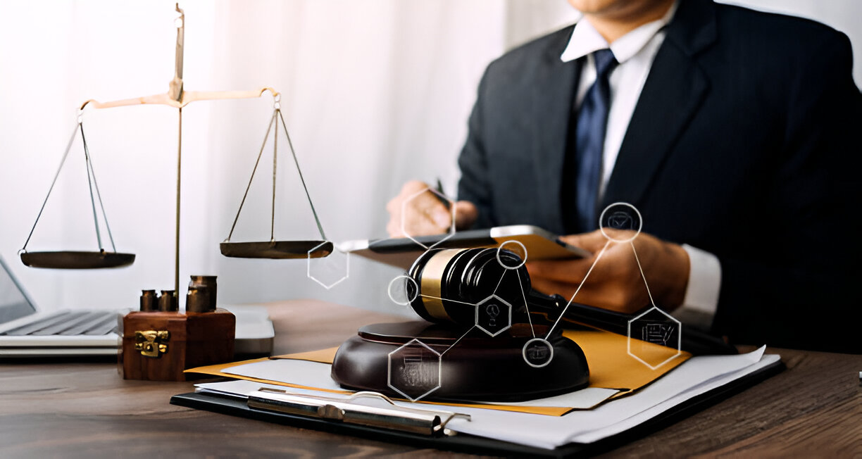 How a Business Litigation Lawyer Can Protect Your Business Interests